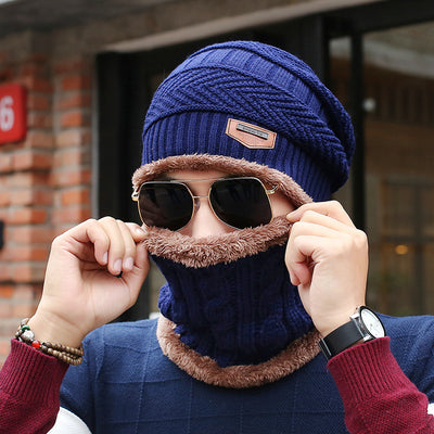 Men's Knitted Wool Beanie with Bib