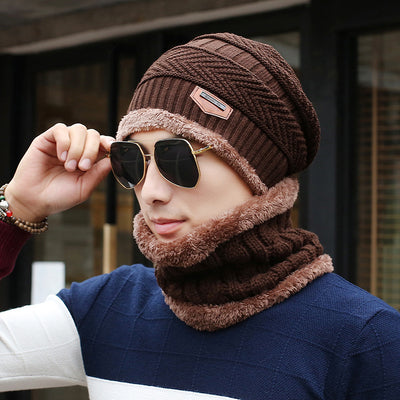 Men's Knitted Wool Beanie with Bib